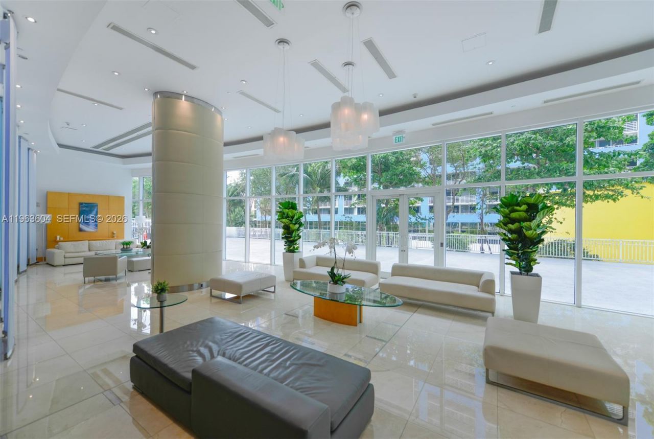 2101 Brickell Ave , Unit 2009, Miami, FL 33129 Photo