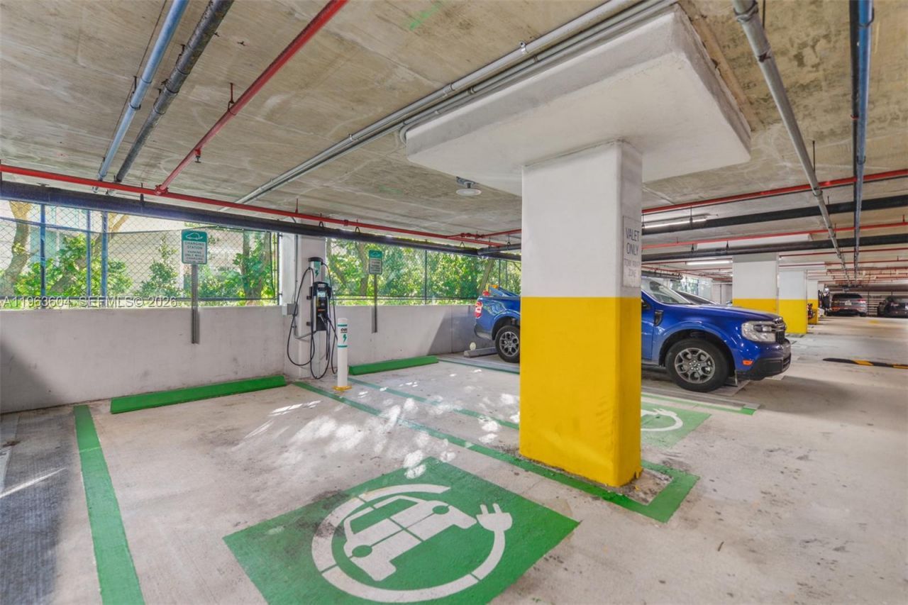 2101 Brickell Ave , Unit 2009, Miami, FL 33129 Photo