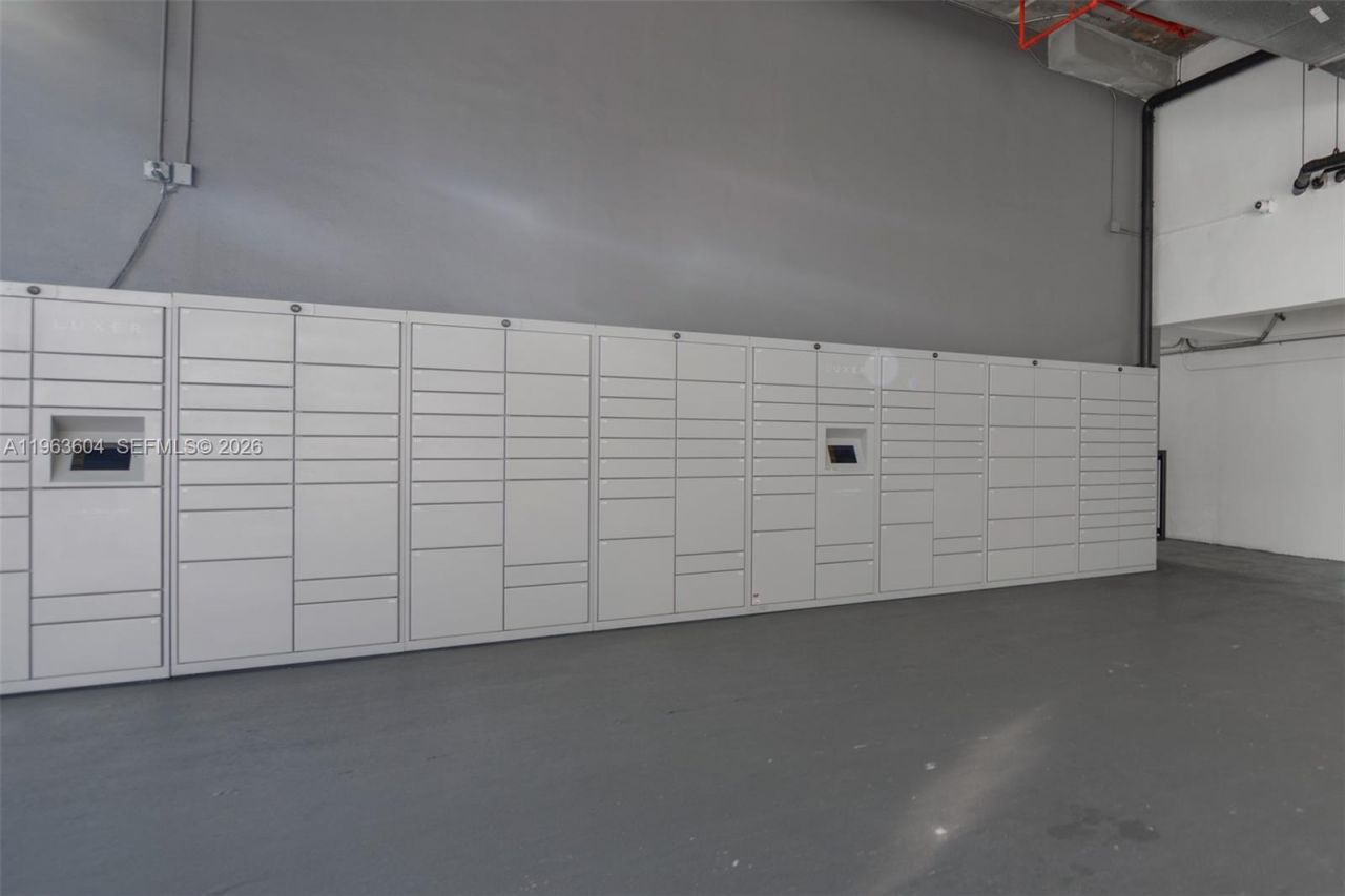 2101 Brickell Ave , Unit 2009, Miami, FL 33129 Photo