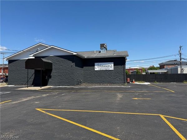 628 Walnut Street, Coshocton, OH 43812