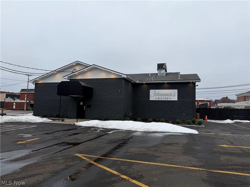 628 Walnut Street, Coshocton, OH 43812 Photo 1