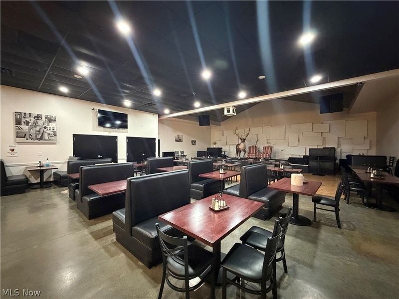 628 Walnut Street, Coshocton, OH 43812 Photo 4