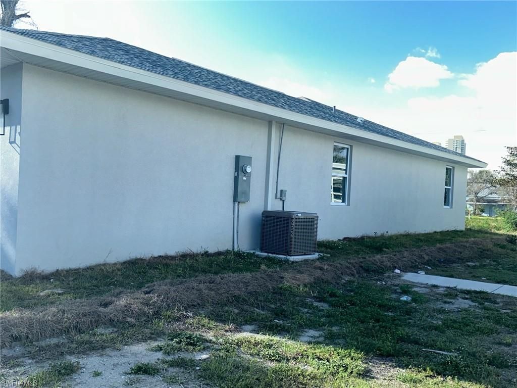 3027 2nd St, Fort Myers, FL 33916 Photo