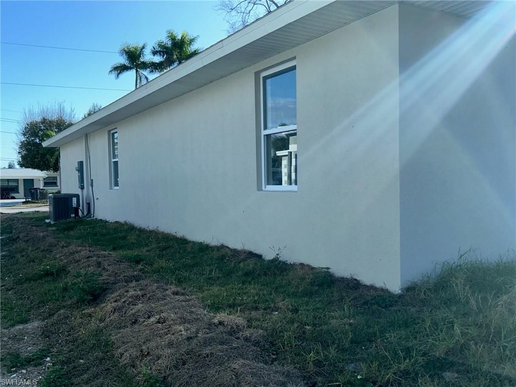 3027 2nd St, Fort Myers, FL 33916 Photo