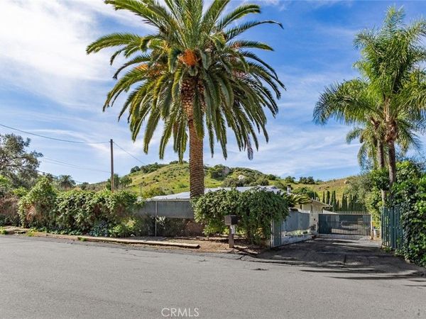 9711 Wheatland Avenue, Shadow Hills, CA 91040