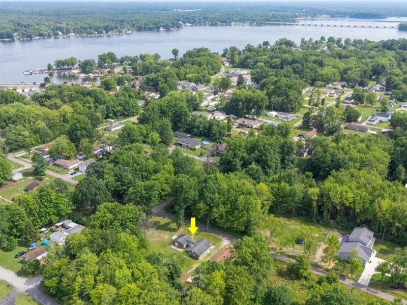 17632 Laurel Avenue, Lake Milton, OH 44429 Photo 2