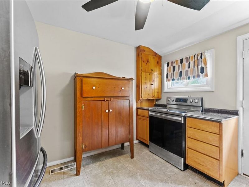 17632 Laurel Avenue, Lake Milton, OH 44429 Photo 25