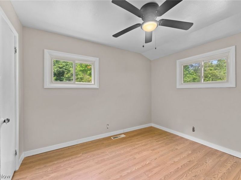 17632 Laurel Avenue, Lake Milton, OH 44429 Photo 28