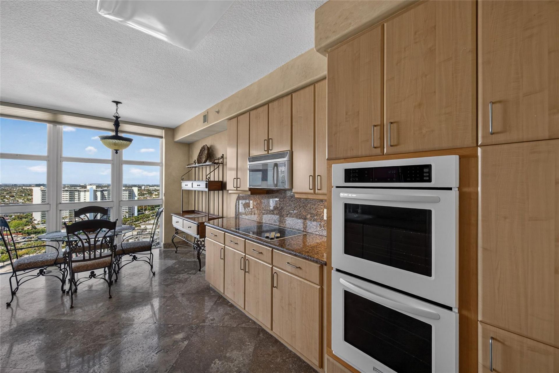 3200 N Ocean Boulevard, Unit 1907, Fort Lauderdale, FL 33308 Photo