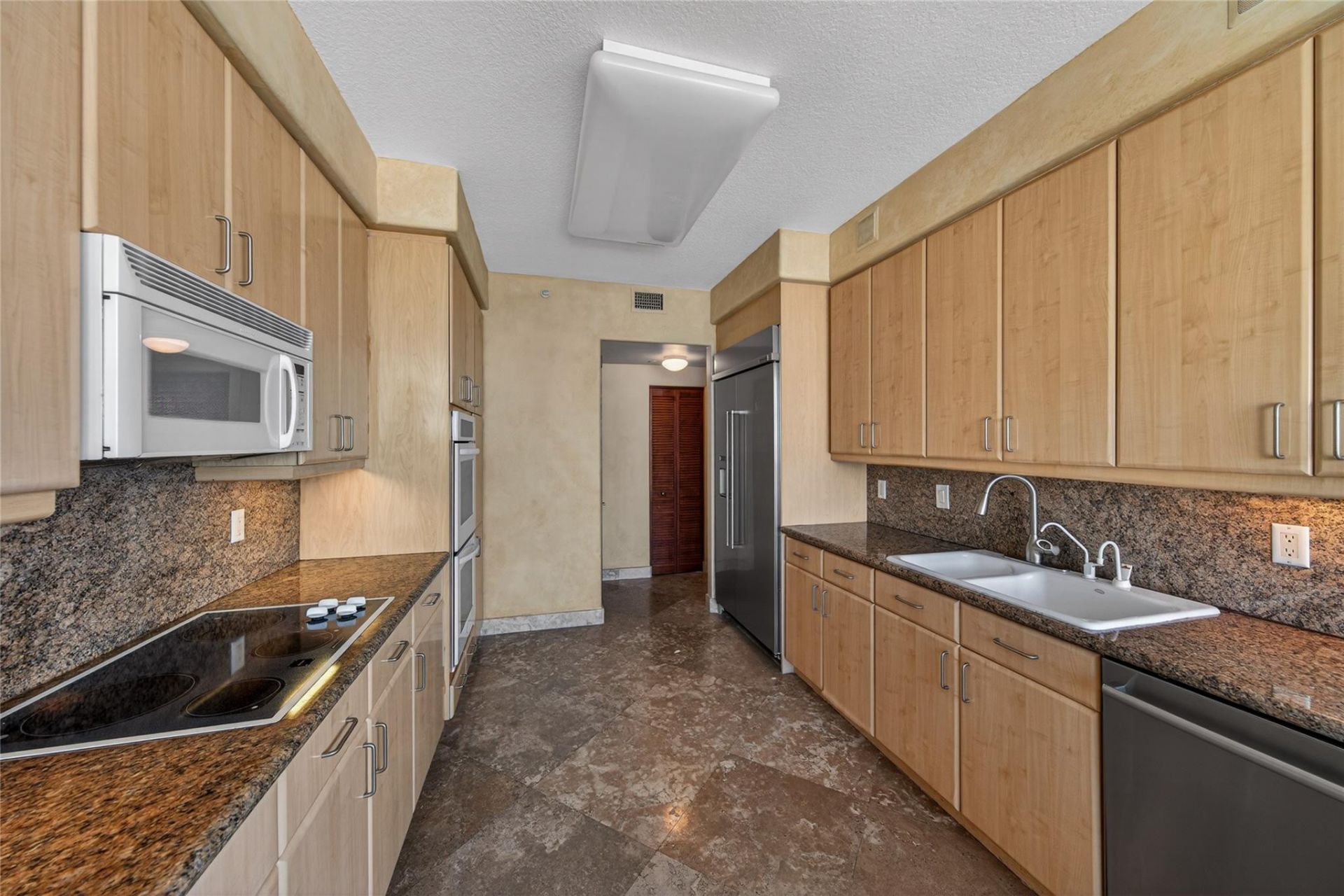 3200 N Ocean Boulevard, Unit 1907, Fort Lauderdale, FL 33308 Photo