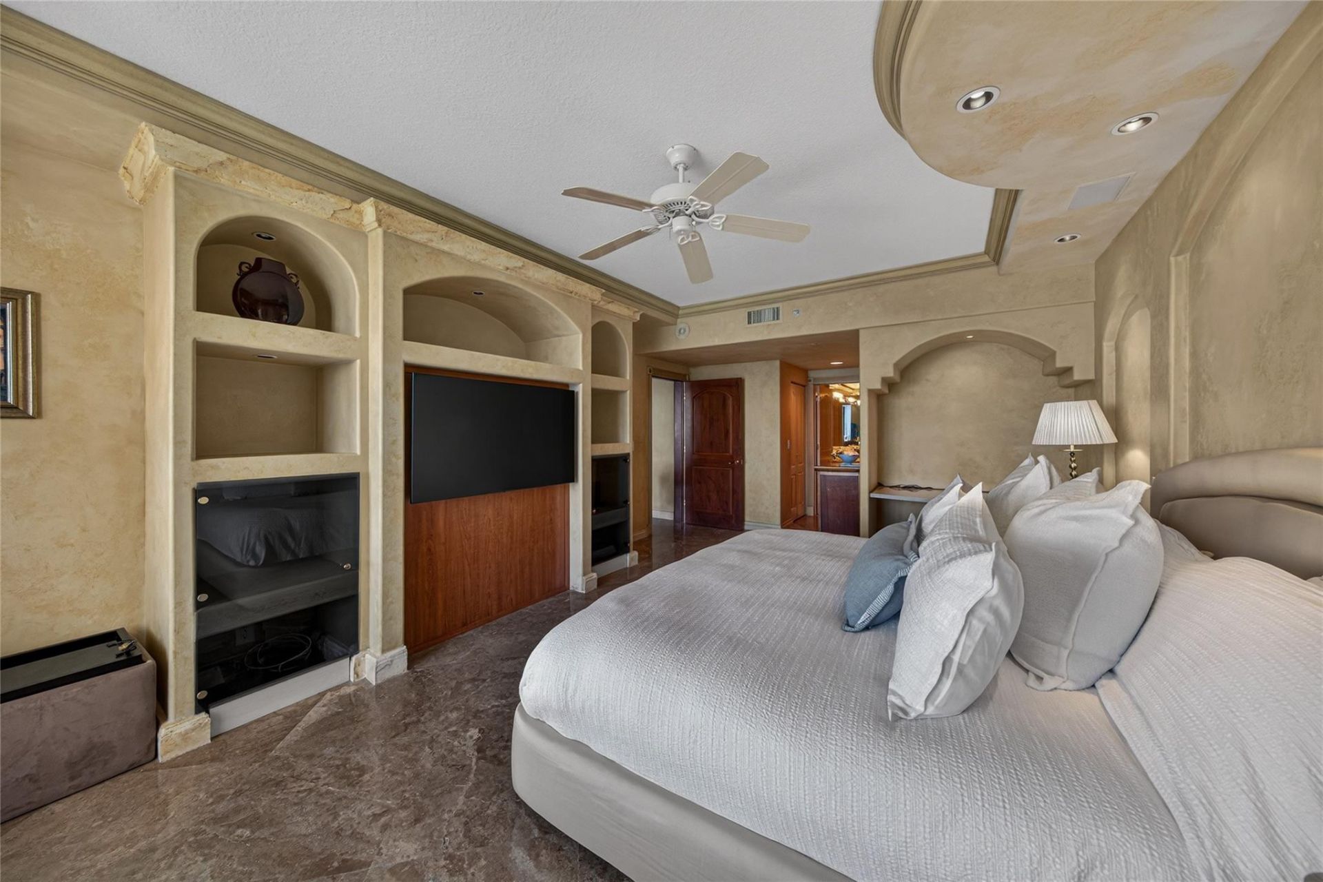 3200 N Ocean Boulevard, Unit 1907, Fort Lauderdale, FL 33308 Photo