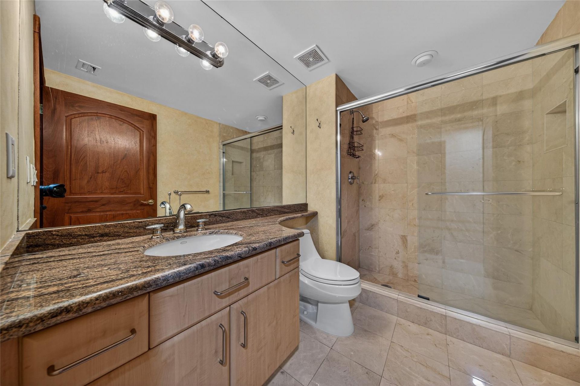 3200 N Ocean Boulevard, Unit 1907, Fort Lauderdale, FL 33308 Photo