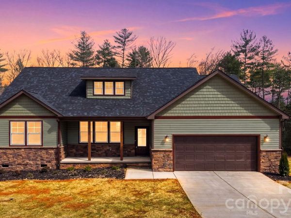 2426 Kimberly Avenue, Morganton, NC 28655