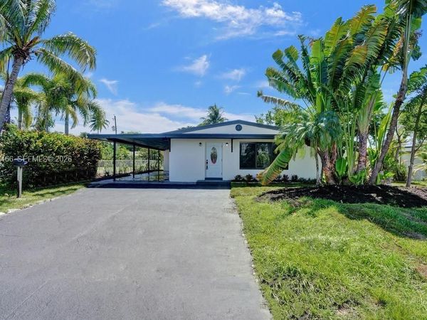 1628 NE 7th Ave, Fort Lauderdale, FL 33305