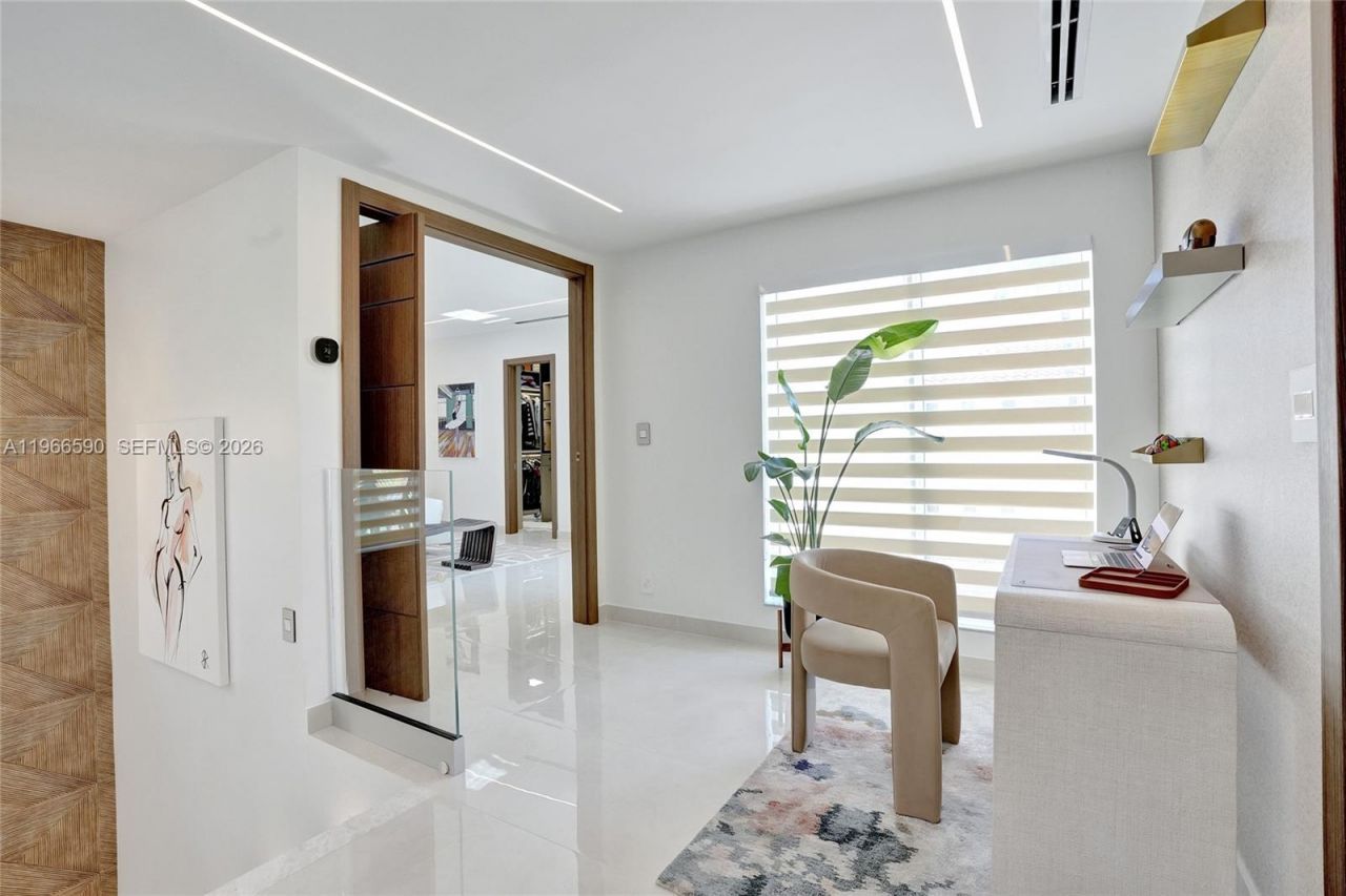 20824 NE 37th Ave, Unit 20824, Aventura, FL 33180 Photo