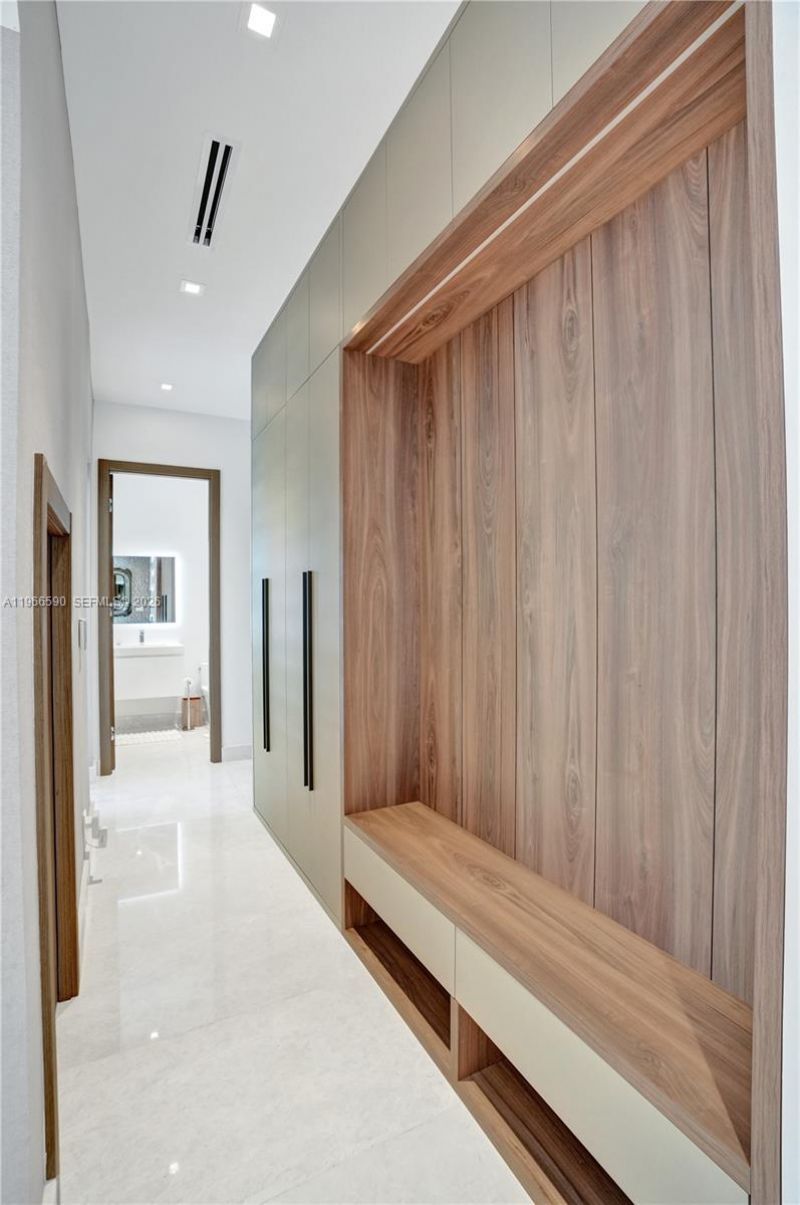 20824 NE 37th Ave, Unit 20824, Aventura, FL 33180 Photo