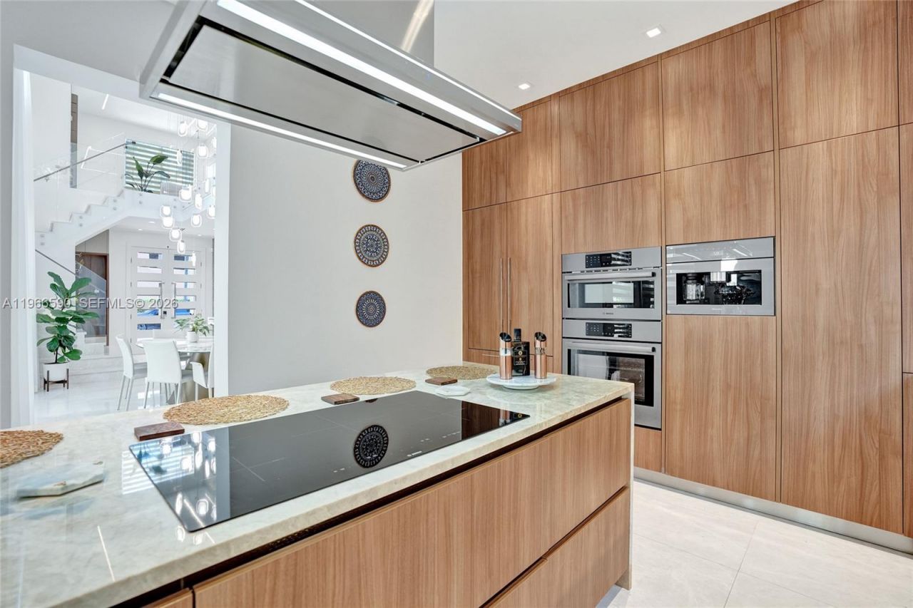 20824 NE 37th Ave, Unit 20824, Aventura, FL 33180 Photo