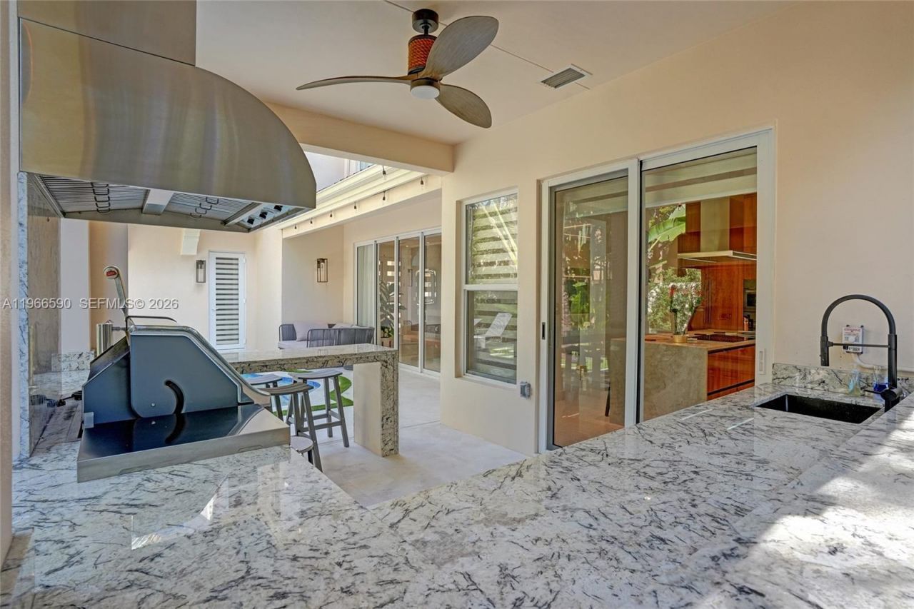 20824 NE 37th Ave, Unit 20824, Aventura, FL 33180 Photo