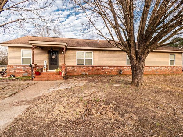 207 Tabor Avenue, Camden, AR 71701