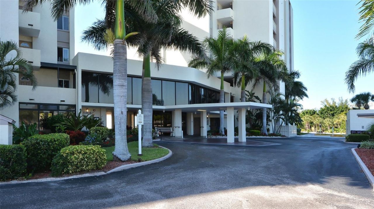 19 Whispering Sands Drive, Unit 204, Sarasota, FL 34242 Photo