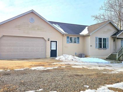 10513 Loughrea Lane Cement City, MI 49233