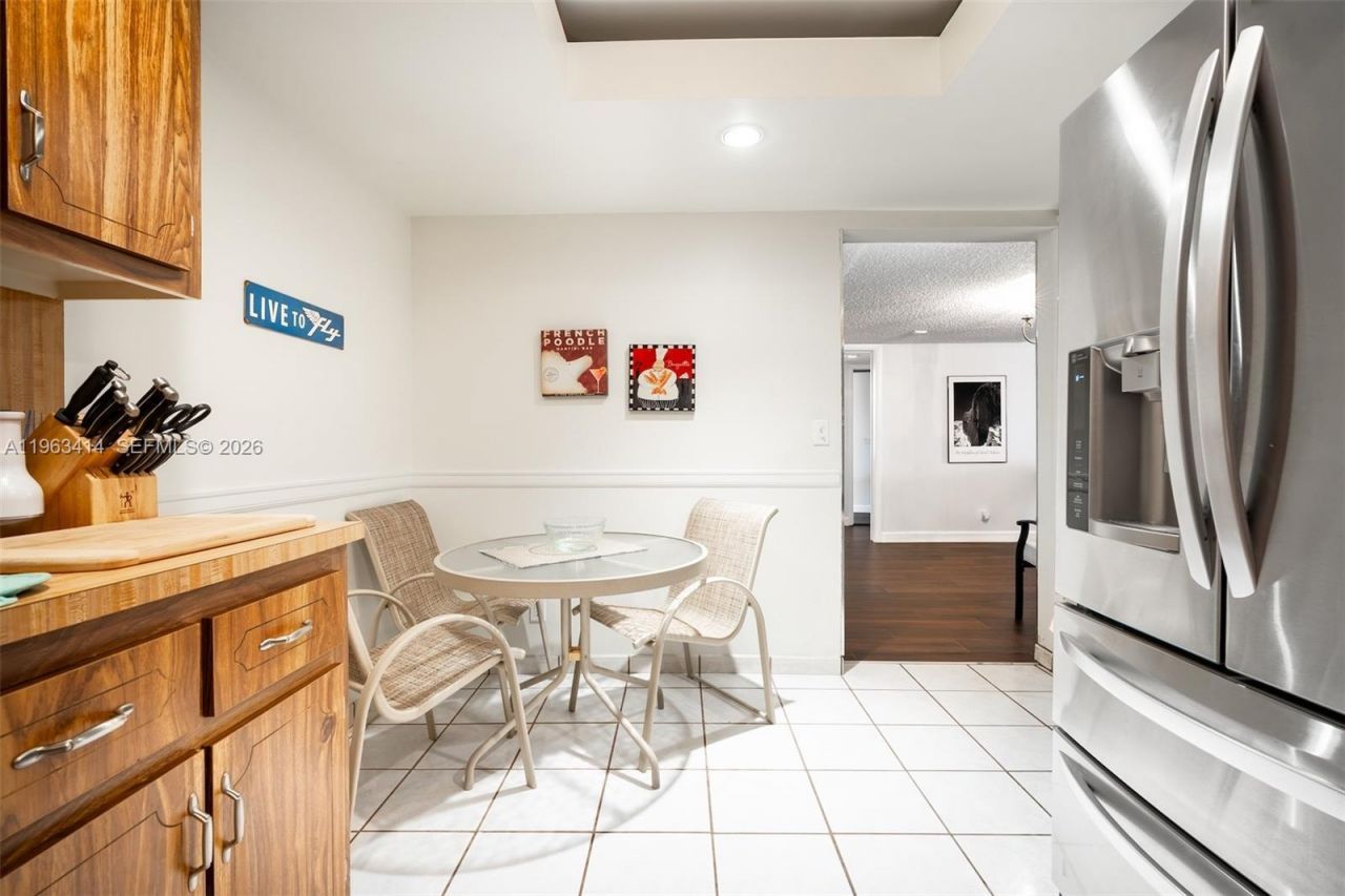 16475 Golf Club Rd, Unit 307, Weston, FL 33326 Photo