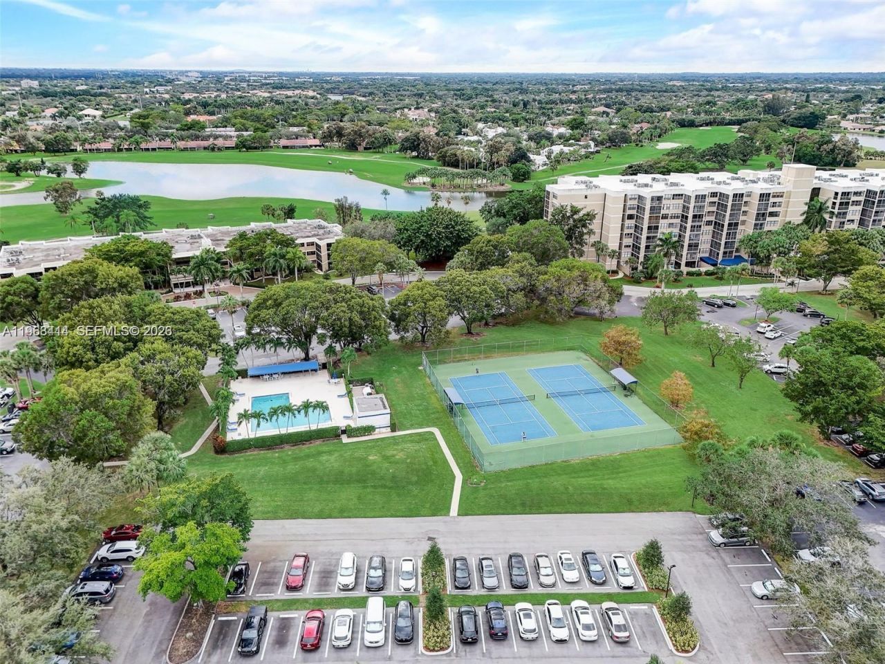 16475 Golf Club Rd, Unit 307, Weston, FL 33326 Photo