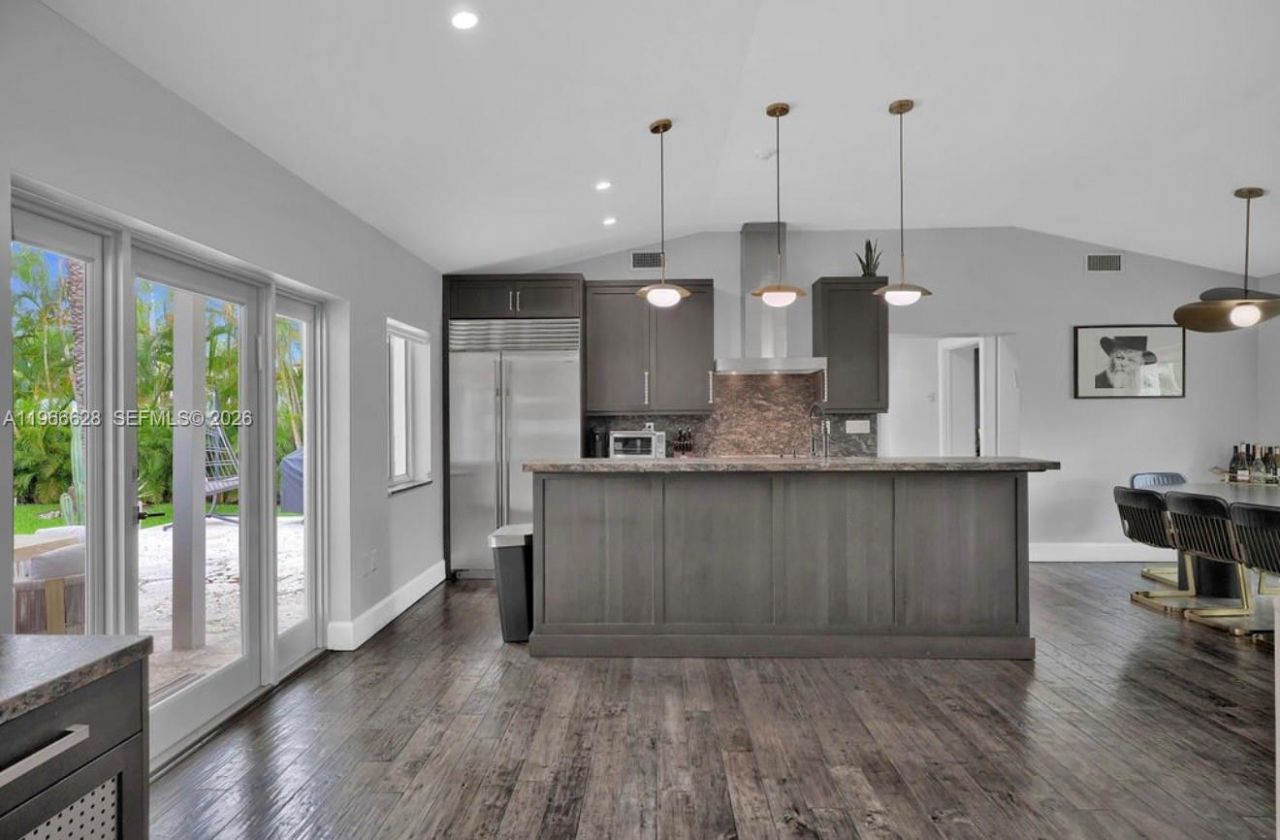 1050 Jefferson St, Hollywood, FL 33019 Photo