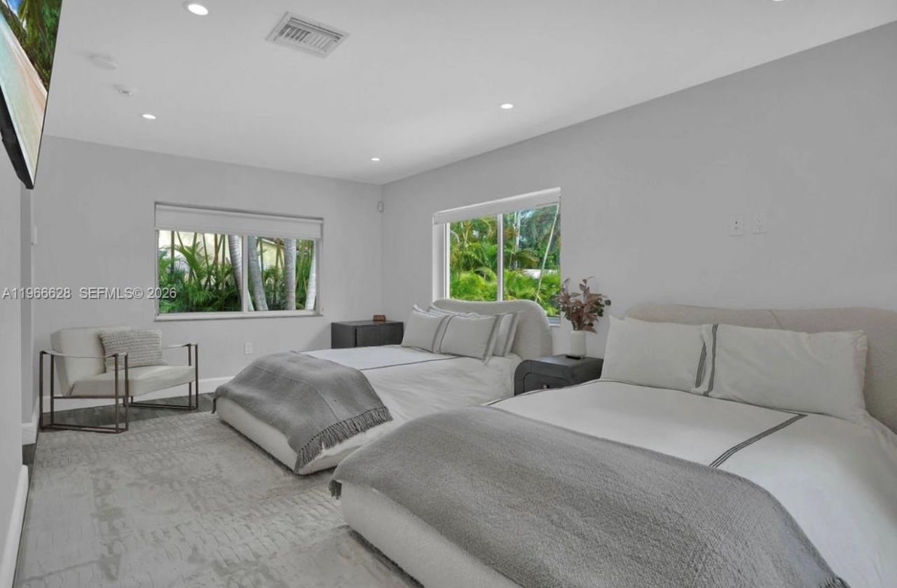 1050 Jefferson St, Hollywood, FL 33019 Photo