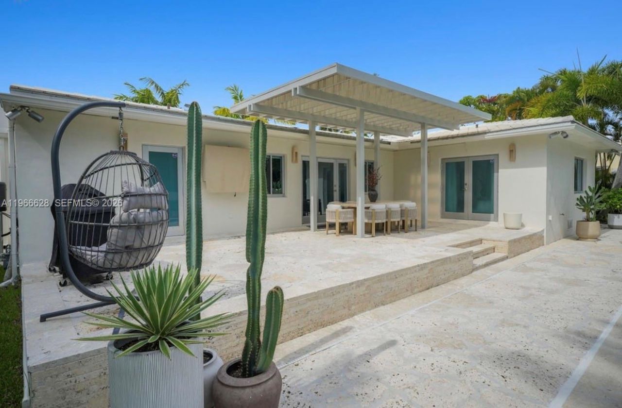 1050 Jefferson St, Hollywood, FL 33019 Photo