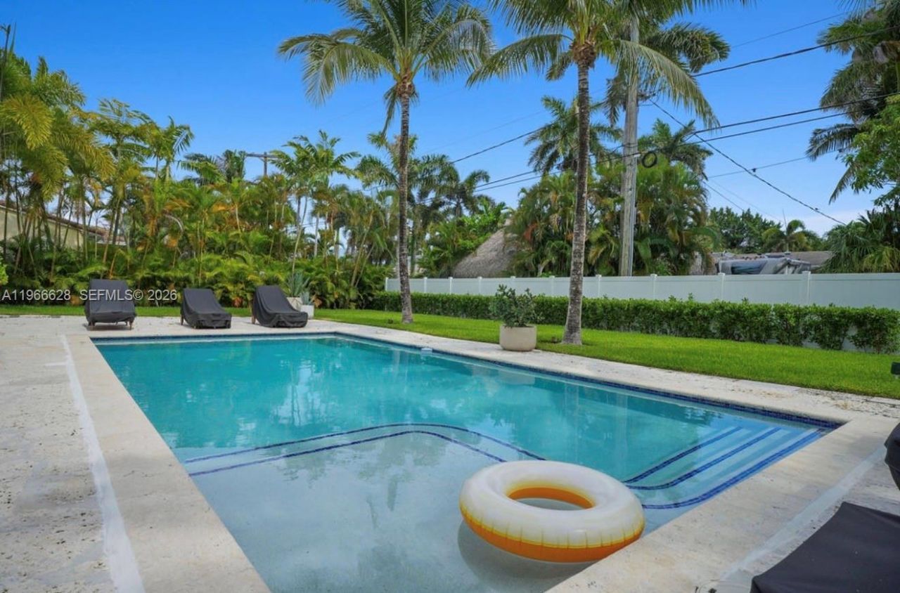 1050 Jefferson St, Hollywood, FL 33019 Photo