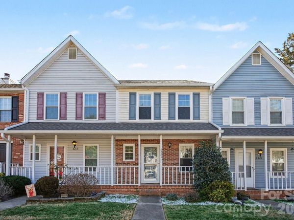 8221 Circle Tree Lane, Charlotte, NC 28277