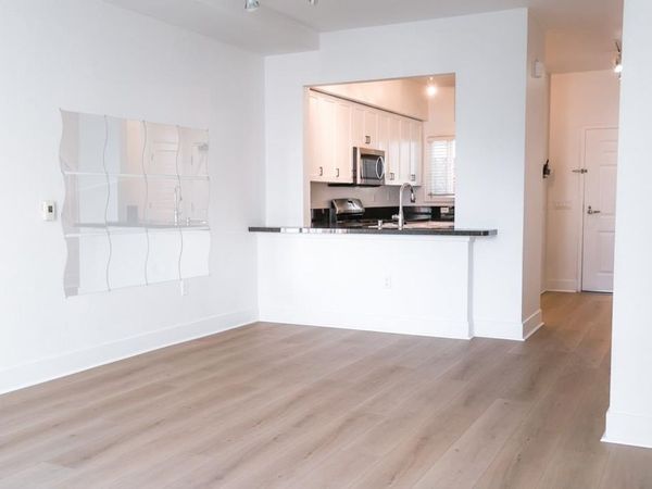 1587 1587 Brunswig, Emeryville, CA 94806