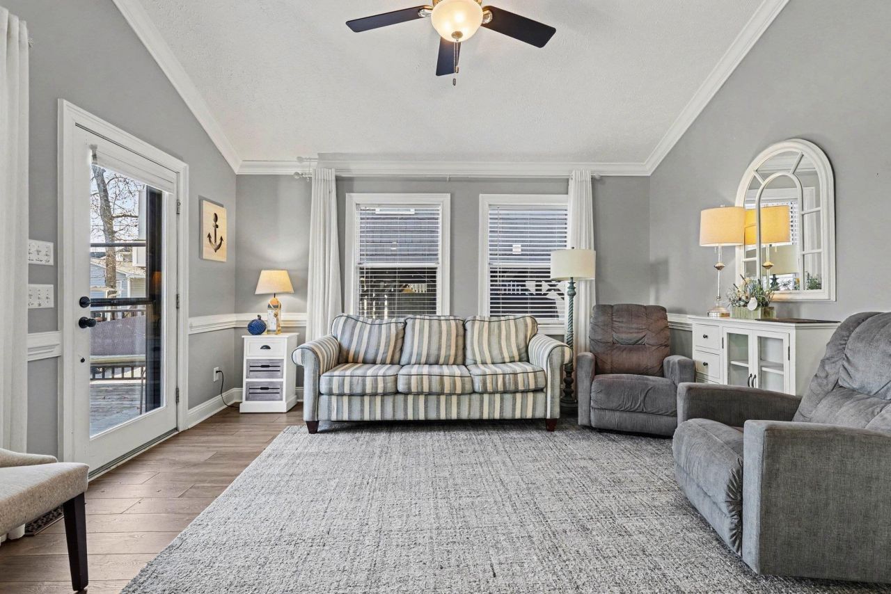 6001-1544 S Kings Hwy. Photo 14