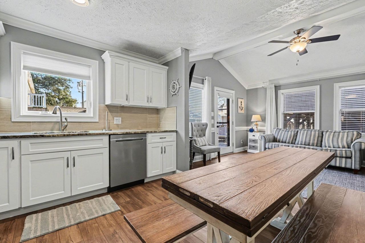 6001-1544 S Kings Hwy. Photo 15