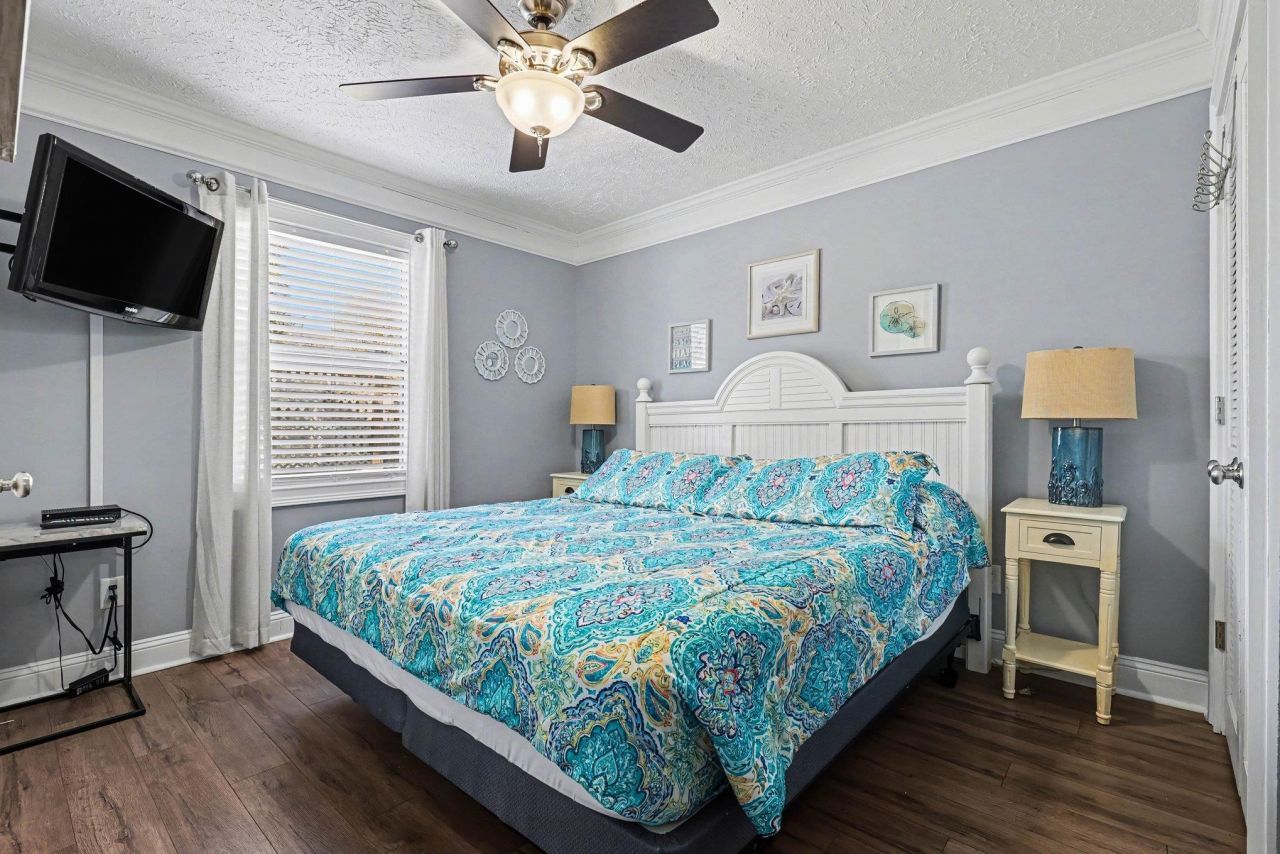 6001-1544 S Kings Hwy. Photo 20