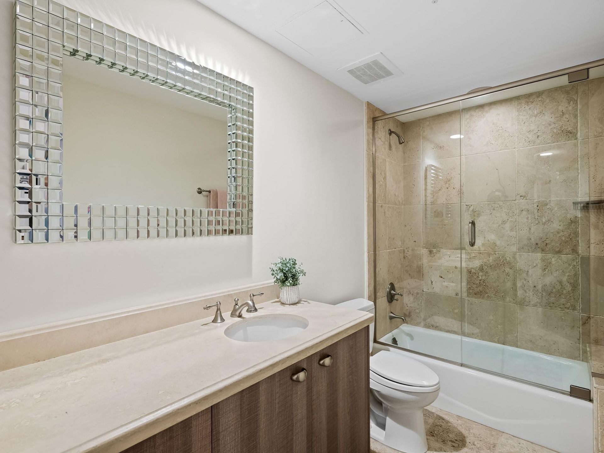 333 Las Olas Way, Unit 910, Fort Lauderdale, FL 33301 Photo