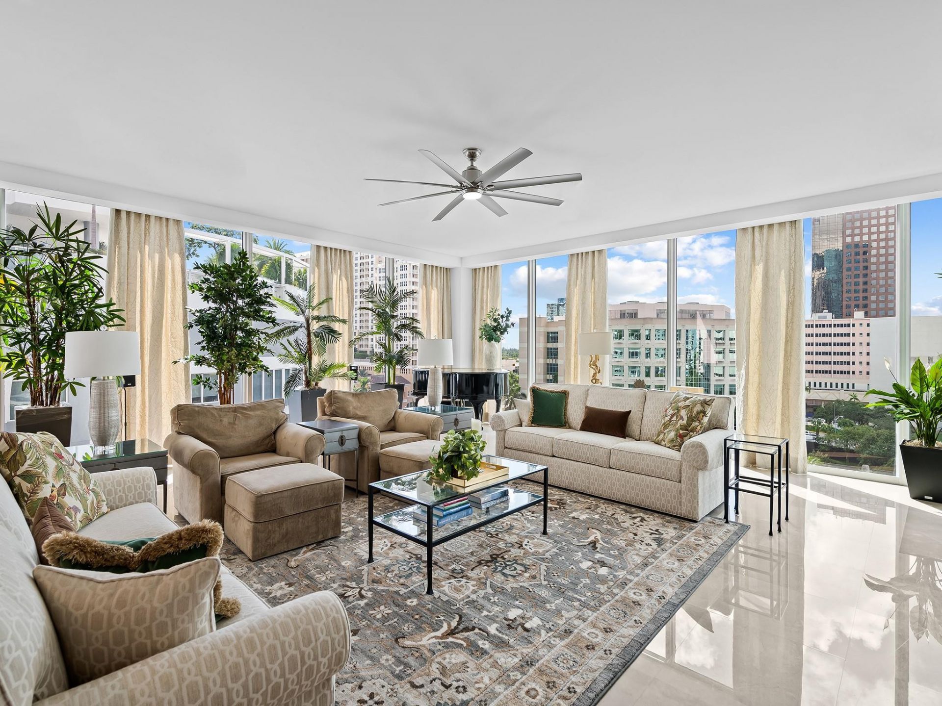 333 Las Olas Way, Unit 910, Fort Lauderdale, FL 33301 Photo