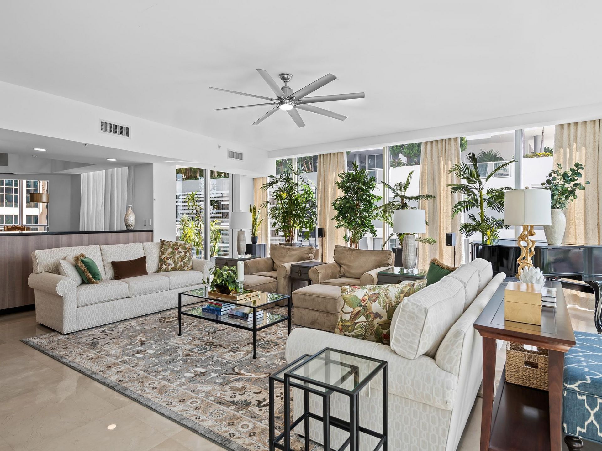 333 Las Olas Way, Unit 910, Fort Lauderdale, FL 33301 Photo