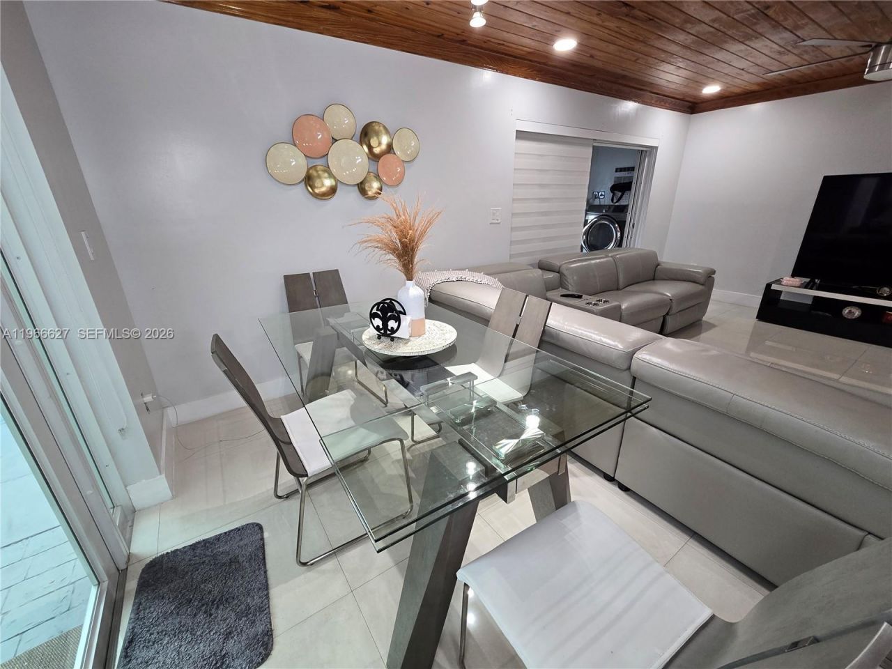 19261 SW 118th Ct, Miami, FL 33177 Photo