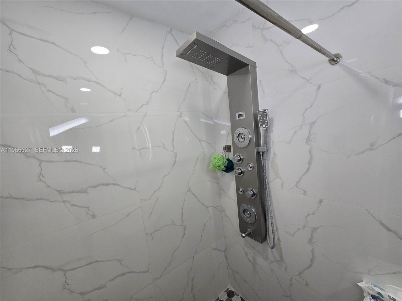 19261 SW 118th Ct, Miami, FL 33177 Photo