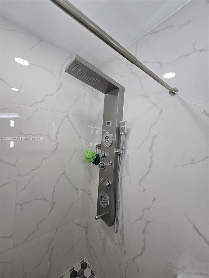 19261 SW 118th Ct, Miami, FL 33177 Photo