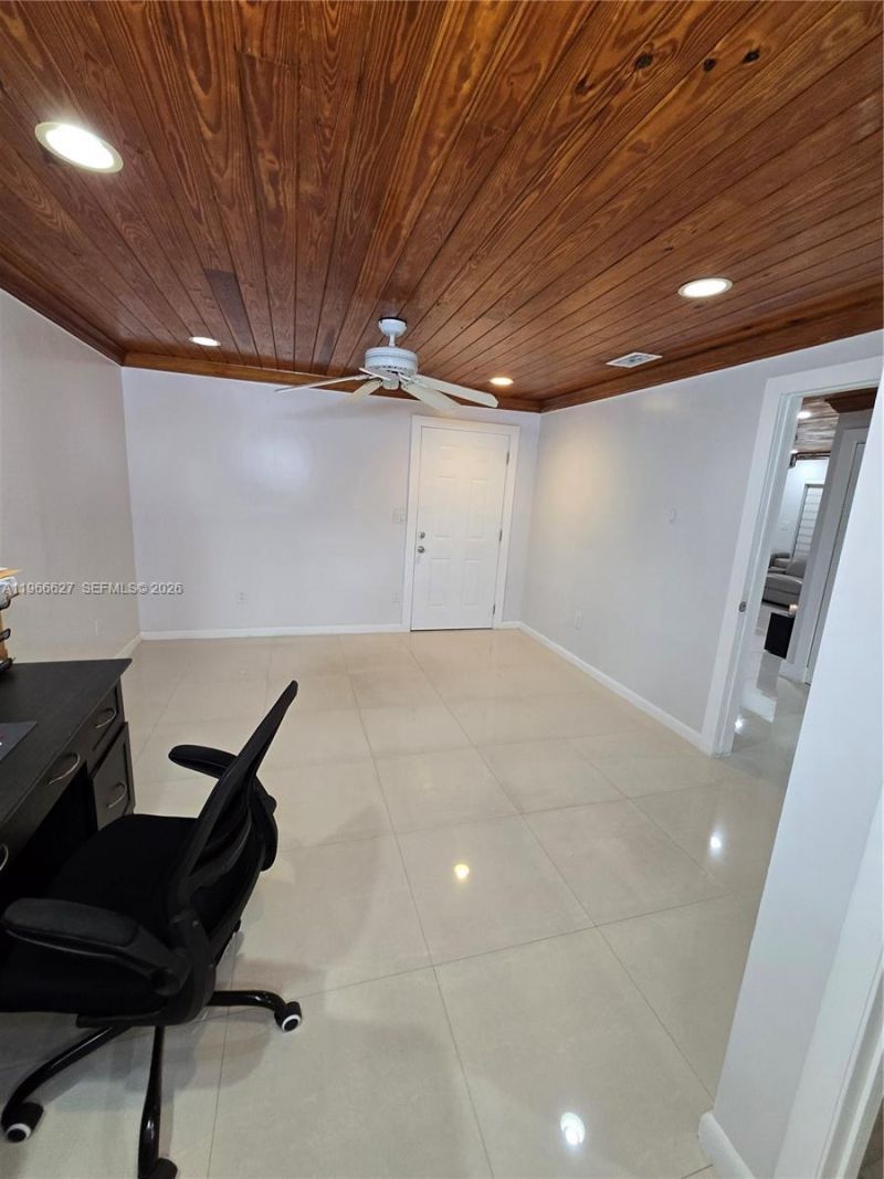 19261 SW 118th Ct, Miami, FL 33177 Photo