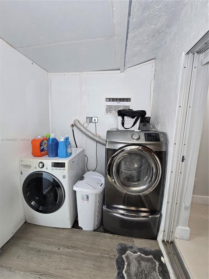 19261 SW 118th Ct, Miami, FL 33177 Photo