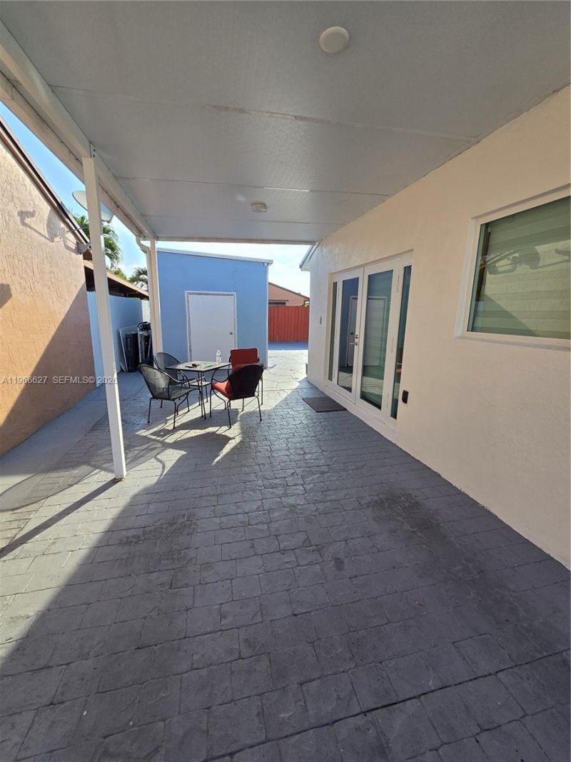 19261 SW 118th Ct, Miami, FL 33177 Photo