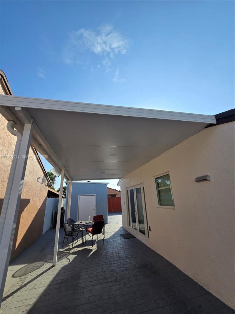 19261 SW 118th Ct, Miami, FL 33177 Photo