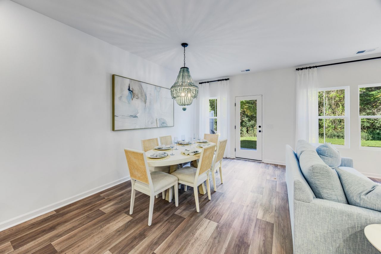 281 Agrarian Avenue Photo 5