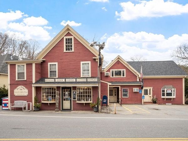 561 Main St, Boxford, MA 01921