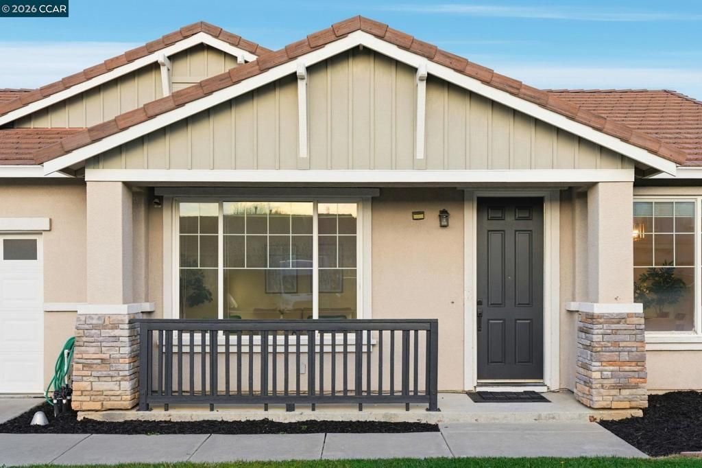 1871 1871 Ventura Dr, Pittsburg, CA 94565 Main Photo