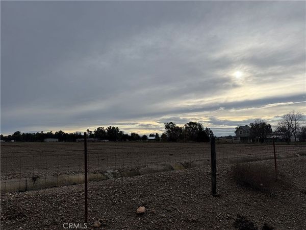 0 20, Orland, CA 95963